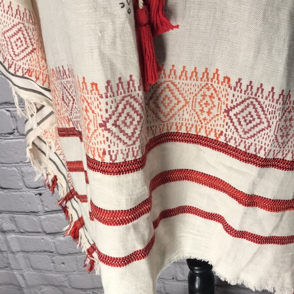 Fringed boho tunic - Picture 3 of 9